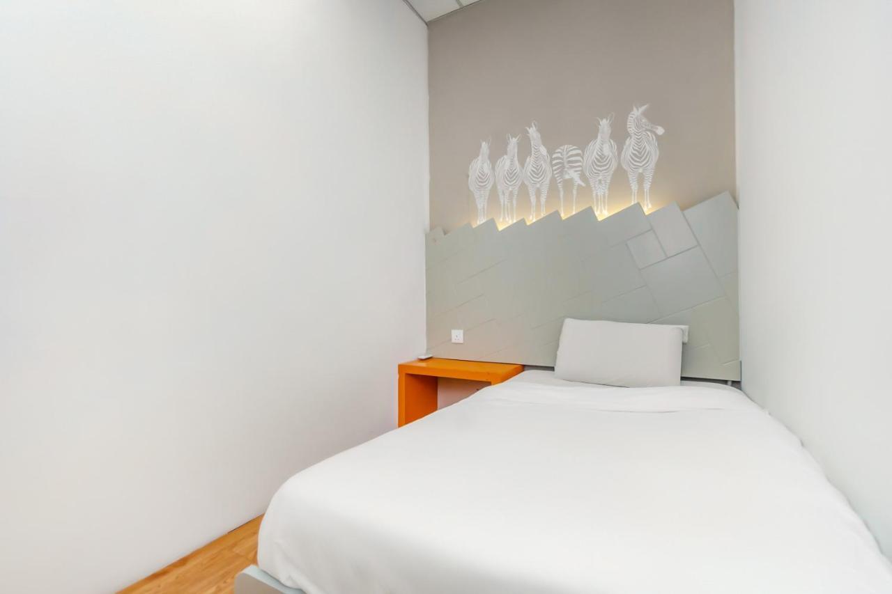 Spot On 89816 Warm Blanket Hotel Johor Bahru Exterior photo