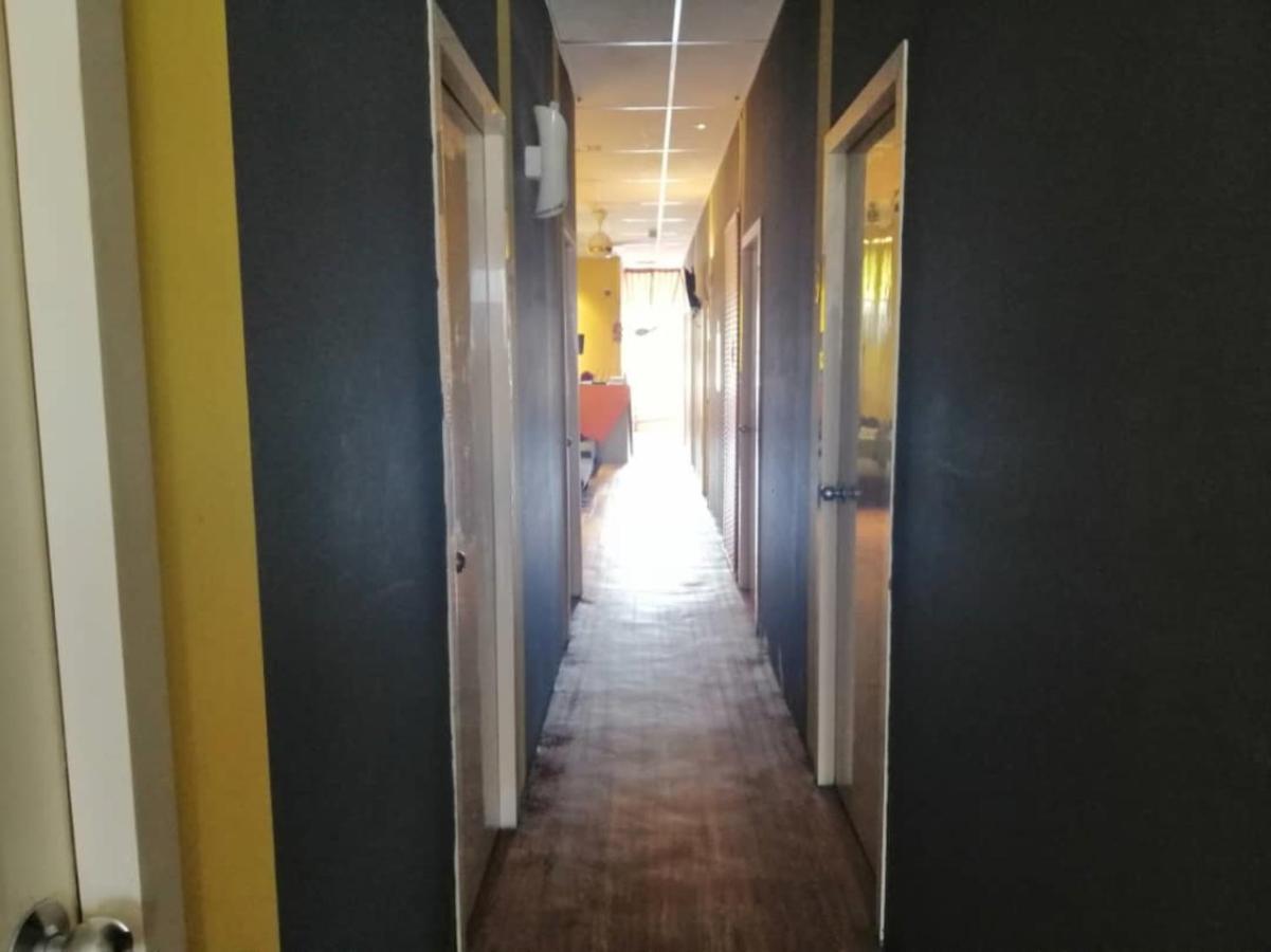 Spot On 89816 Warm Blanket Hotel Johor Bahru Exterior photo