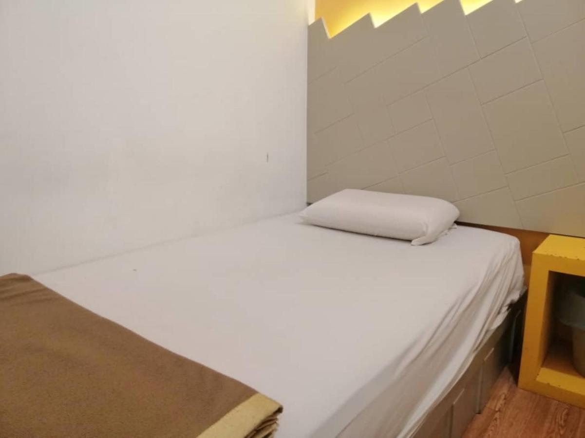 Spot On 89816 Warm Blanket Hotel Johor Bahru Exterior photo