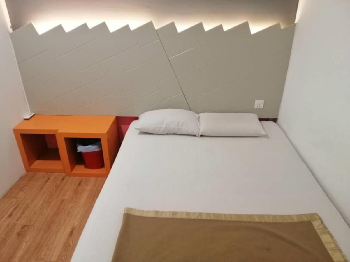 Spot On 89816 Warm Blanket Hotel Johor Bahru Exterior photo
