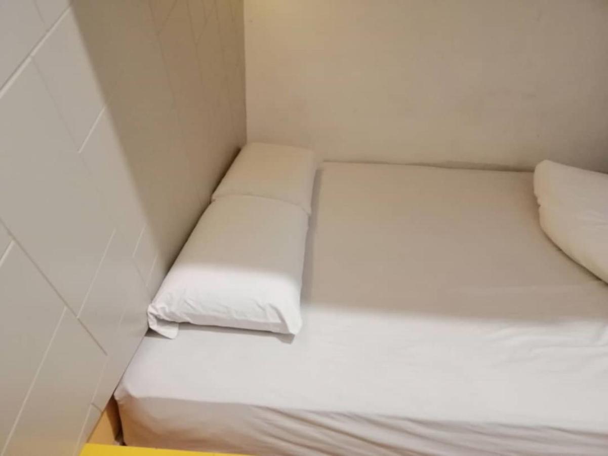 Spot On 89816 Warm Blanket Hotel Johor Bahru Exterior photo
