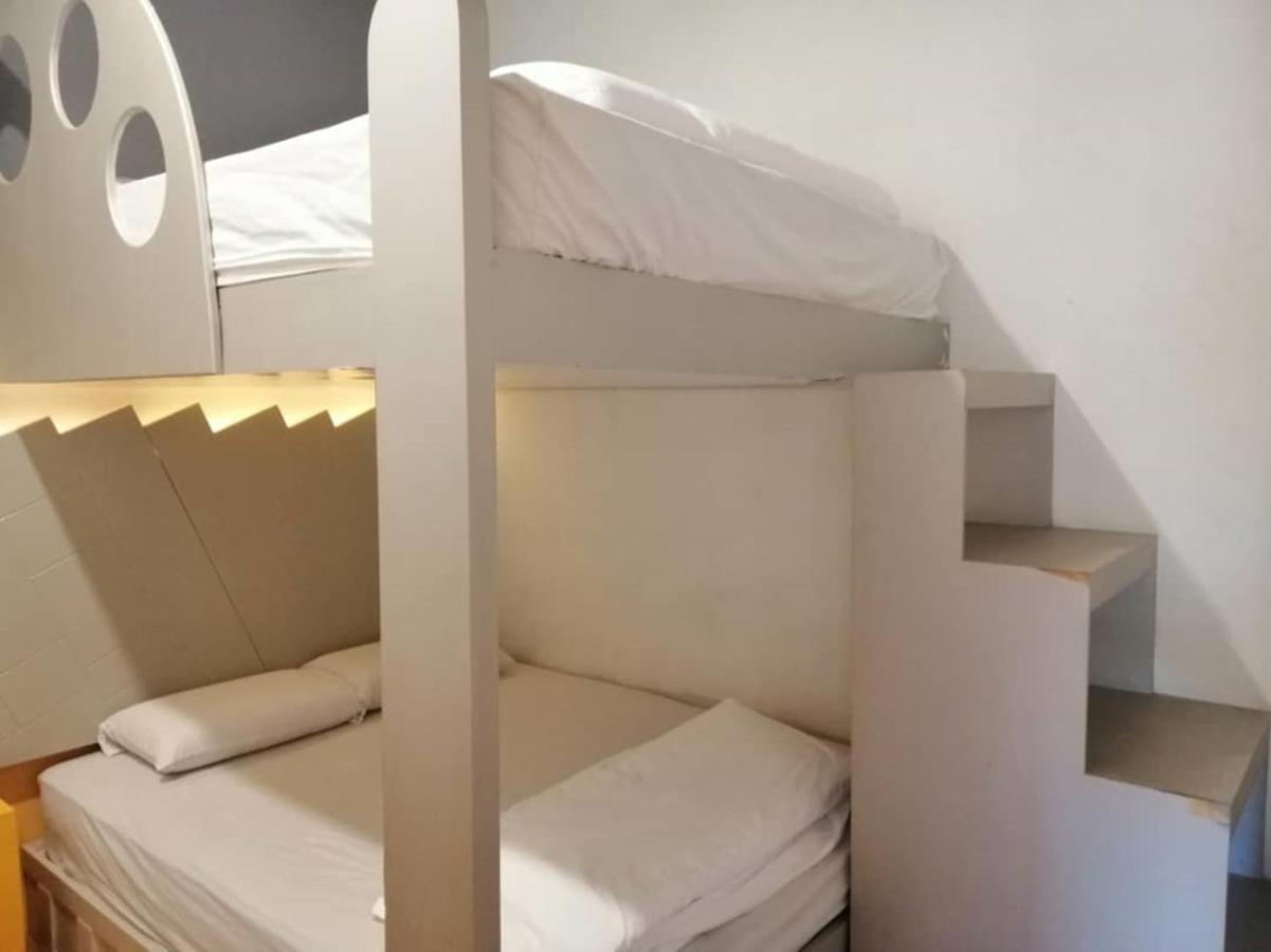 Spot On 89816 Warm Blanket Hotel Johor Bahru Exterior photo