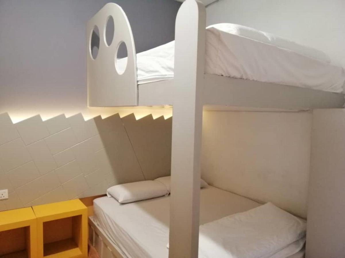 Spot On 89816 Warm Blanket Hotel Johor Bahru Exterior photo